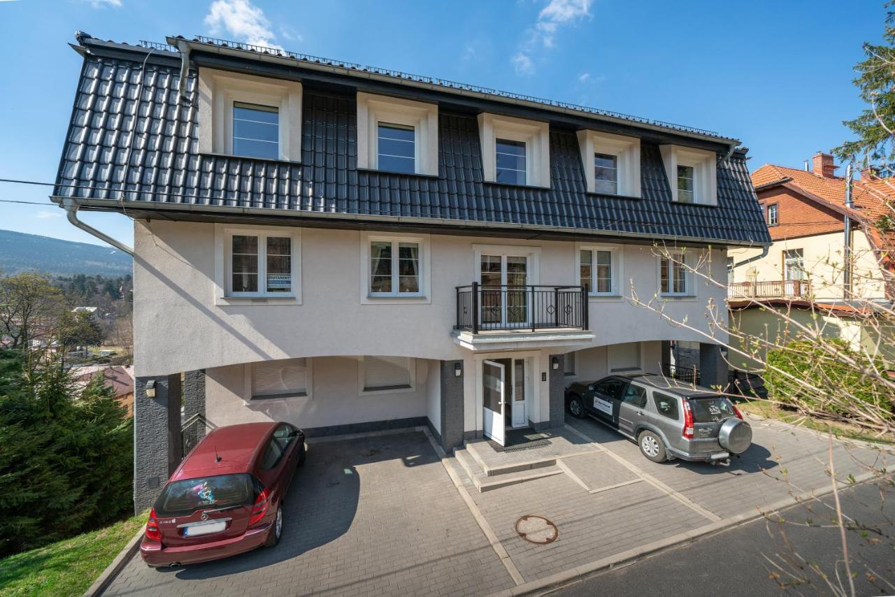 Rentplanet - Apartamenty Pstrowskiego شكلارسكا بوريبا المظهر الخارجي الصورة